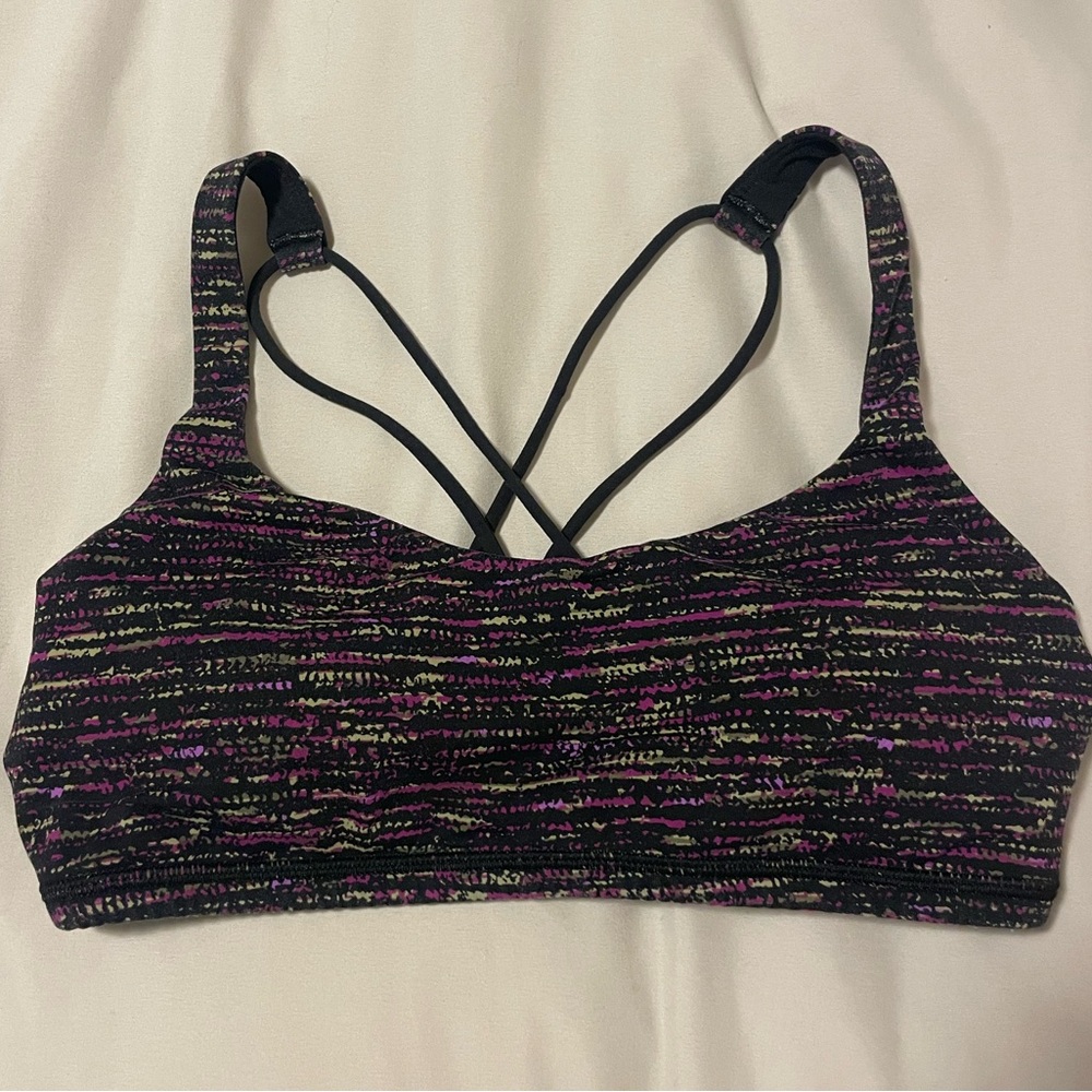 Lululemon Free To Be bra 6